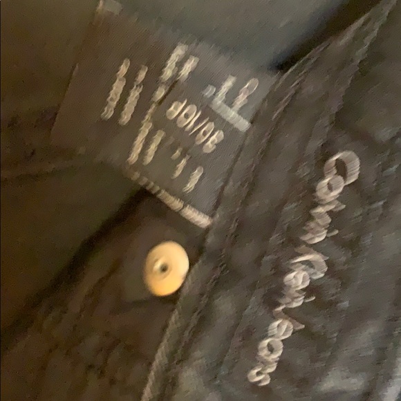 Calvin Klein Jeans - Picture 2 of 3